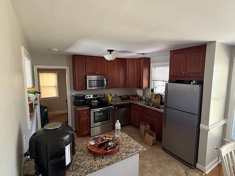 2210 Manlyn Rd — Photo 14