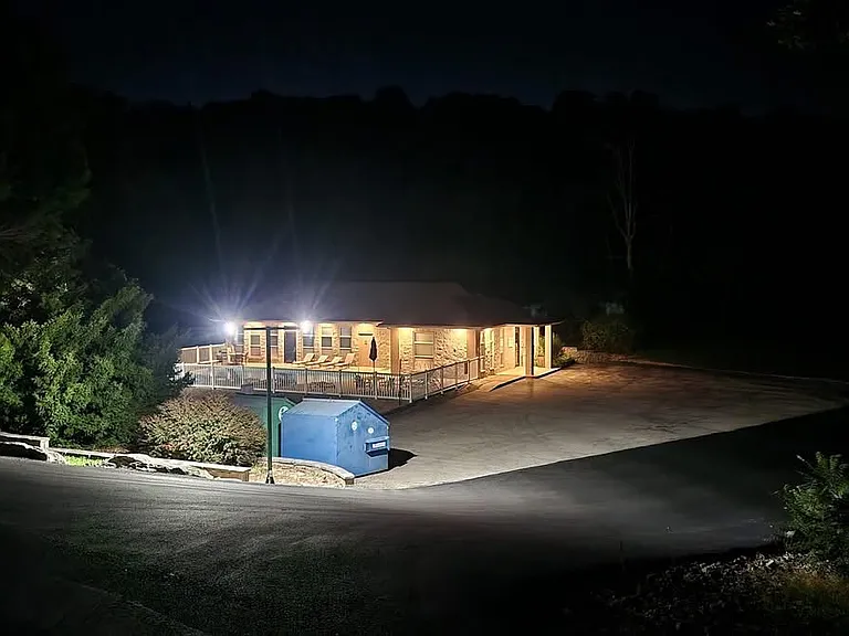 19 Oak Creek Cir — Photo 6