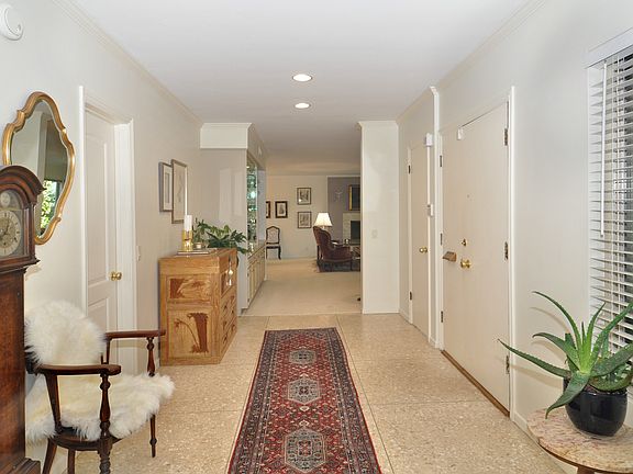 3rd image of 624 S Orange Grove Blvd #624