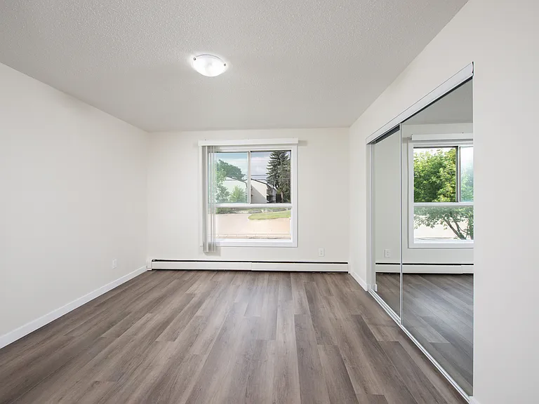 6 Gainsborough Ave — Photo 14