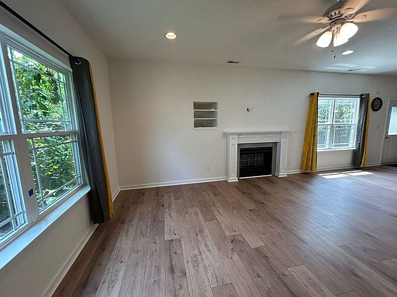 3rd image of 115 Mapleshade Ave