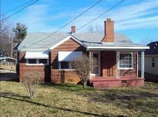 134 Spring St, Greer, SC 29650