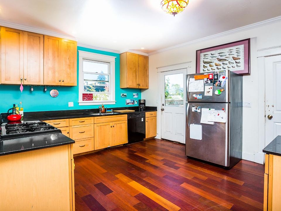 411 Broadway APT A Santa Cruz CA 95060 Zillow