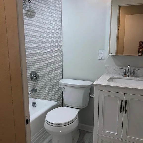 220-00 Locust St #11ES — Photo 12