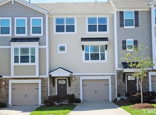 10 Prairie View Ct, Durham, NC 27703