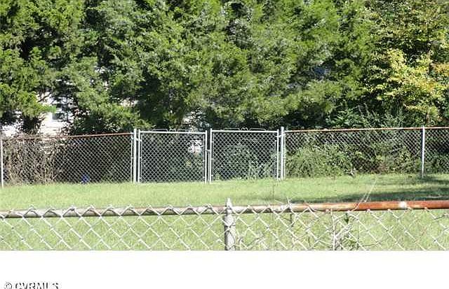 1st image of 2507 Dale Ave