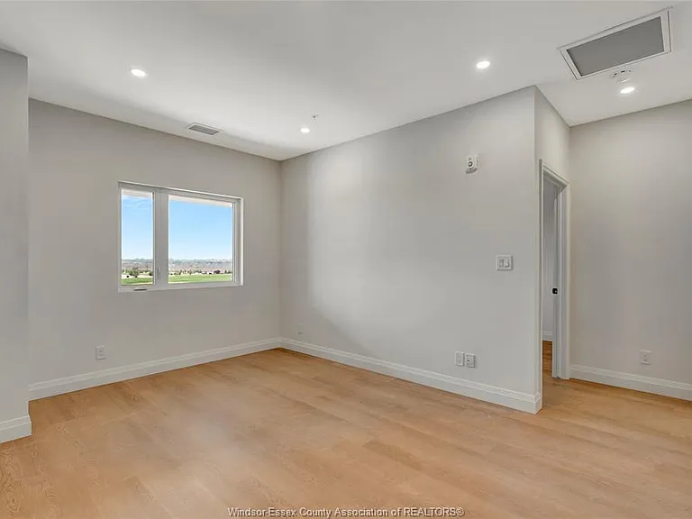 4400 Laurier Pkwy #525 — Photo 5
