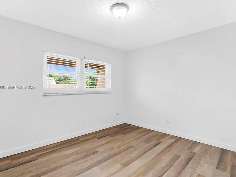 22 Canterbury Ln #22 — Photo 26