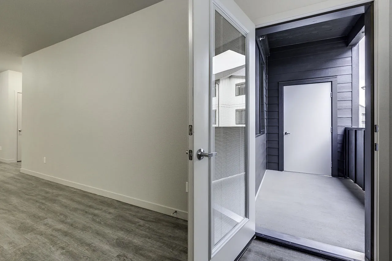 Union Park Apartments — Photo 2