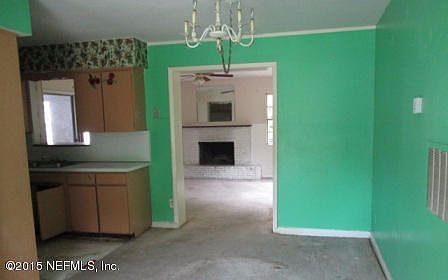 5th image of 2922 Wycombe Dr W