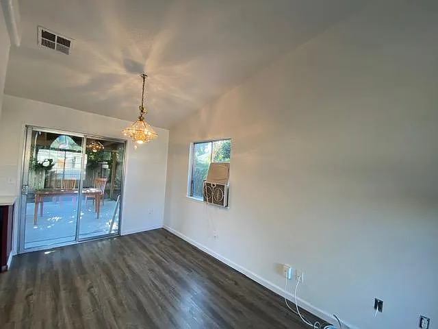 574 Shawn Vines Ave — Photo 7