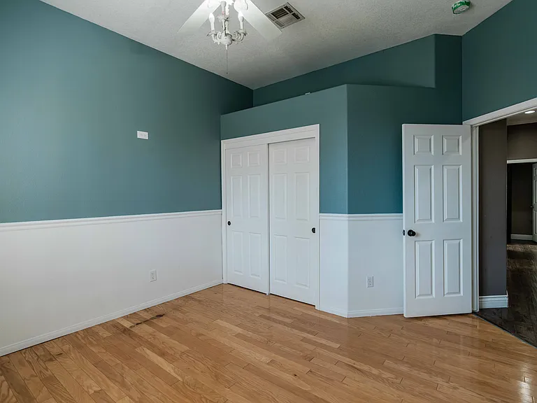 10929 Delusion Dr — Photo 23