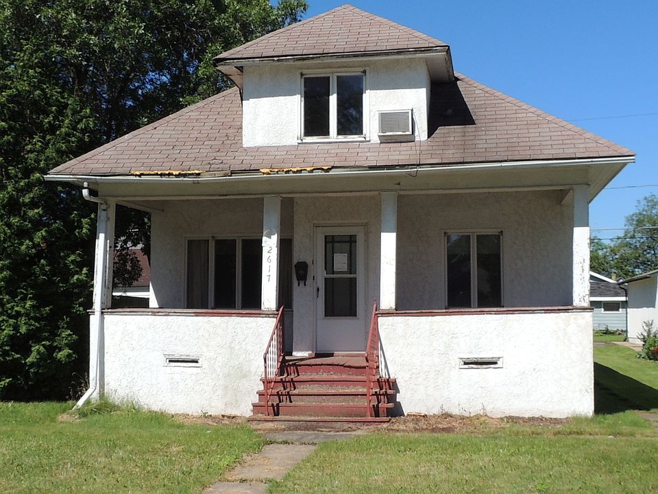 2nd image of 2617 3rd Ave E