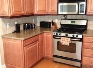 32 Eddy St UNIT 1, Waltham, MA 02453