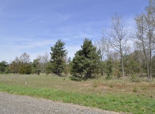 4 Coyote Trl, Belding, MI 48809