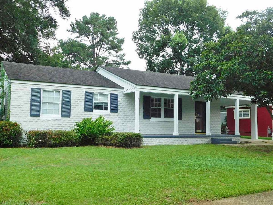 1st image of 2762 S Sherwood Dr