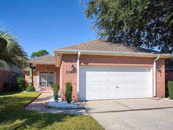 3rd image of 1369 Greenvista Ln
