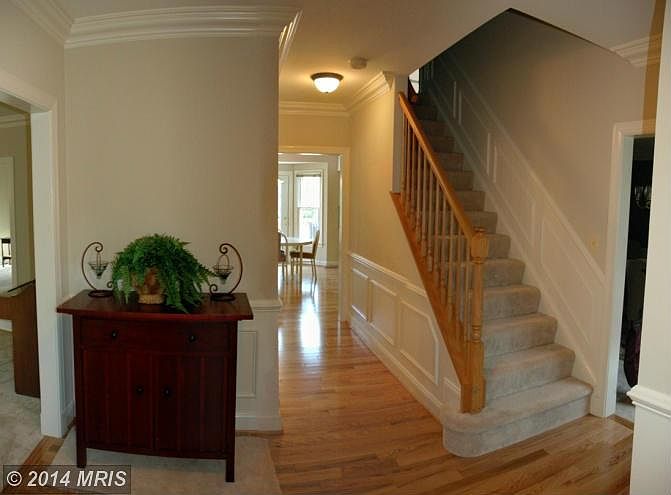 1st image of 6015 Woodlake Ln