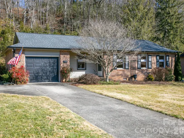 118 Resada Dr, Brevard, NC 28712
