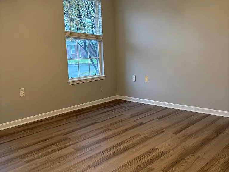 Front room/Living room