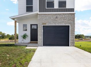 1416 E Perry St, Republic, MO 65738