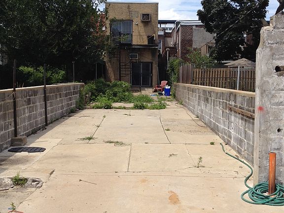 3rd image of 2817 Kensington Ave