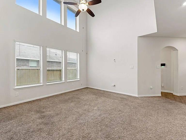 15837 Roberto Clemente Ct — Photo 11