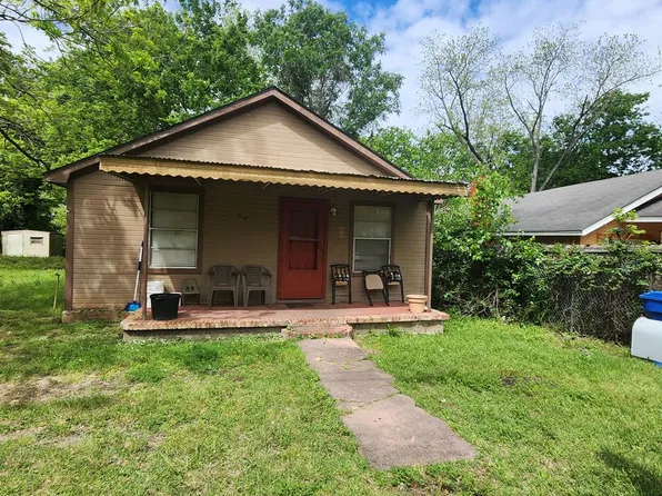 715 Price St, Dothan, AL 36303