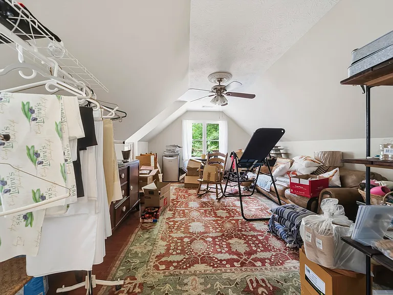 1001 Kakie Pl — Photo 28