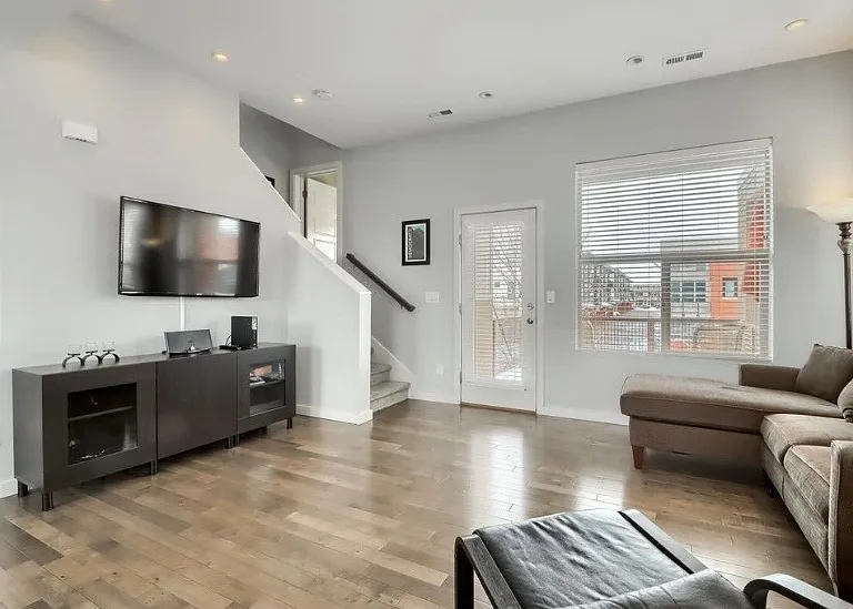 2937 Geneva Ct — Photo 18