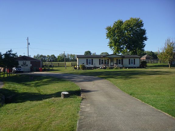 3rd image of 813 Hanly Ln