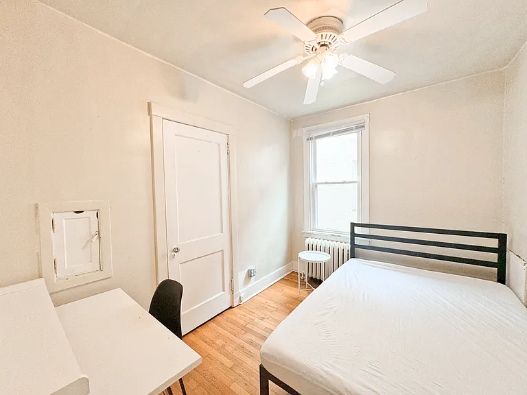 5727 Phillips Ave #1 — Photo 5