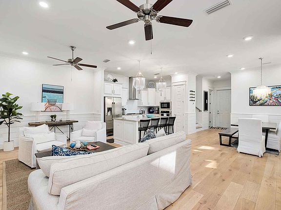 2nd image of 117 W Pine Lands Loop Unit A