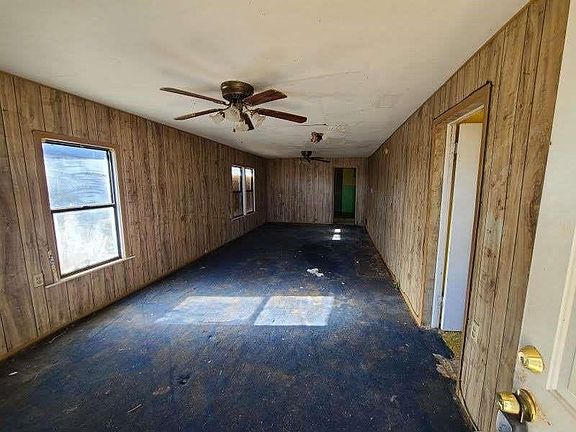 3rd image of 503 N Electra St