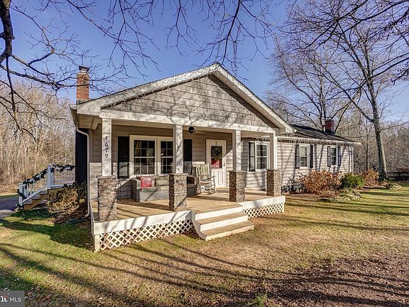 3rd image of 4679 Morgans Bluff Dr