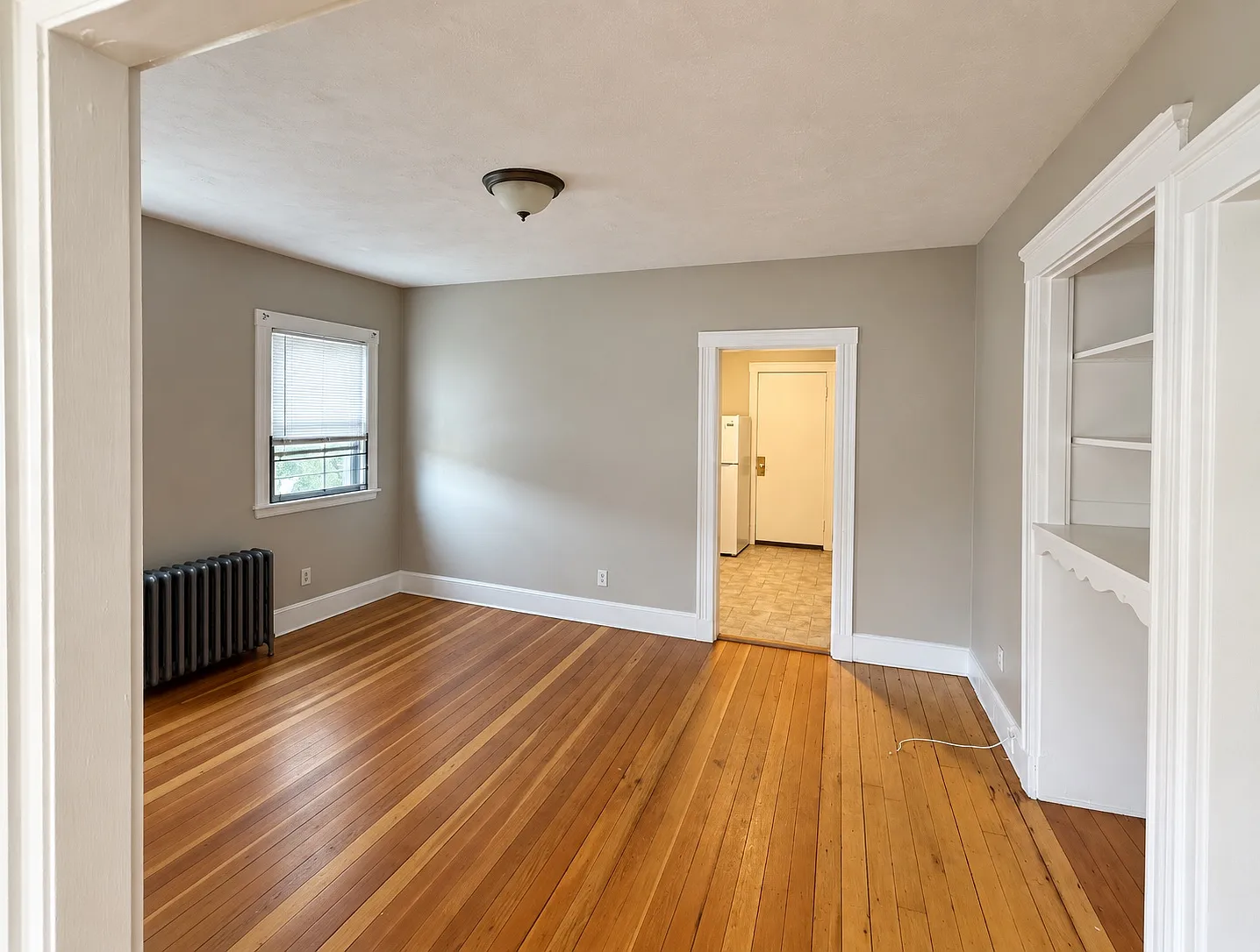 3 bed, 1200 sqft, $3,000 — Photo 1
