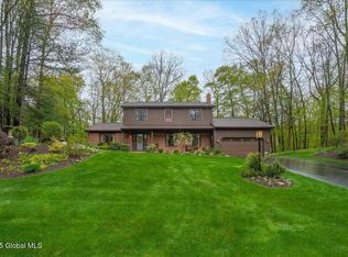 38 Via Da Vinci, Clifton Park, NY 12065