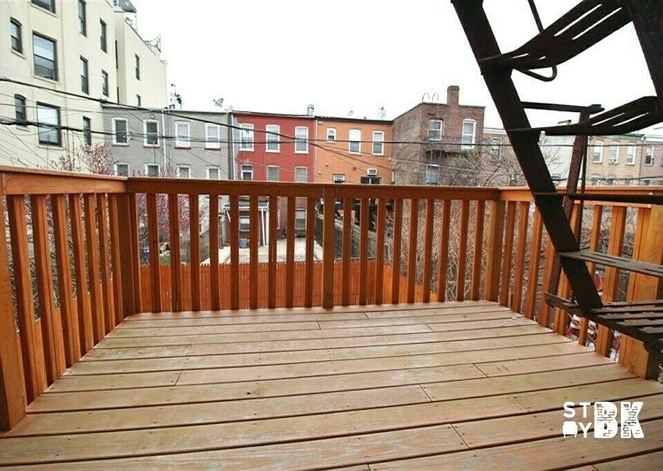 1st image of 403 Putnam Ave APT 2