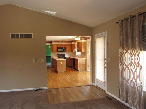 2nd image of 10002 Voyager Ln