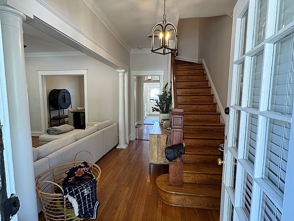 4th image of 3321 Grove Ave