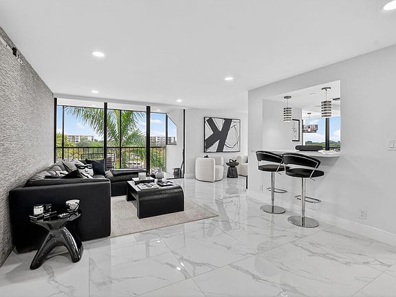 4th image of 7738 Lakeside Boulevard #362