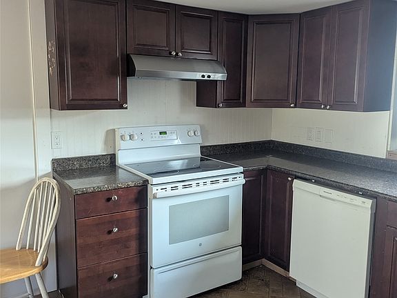 5th image of 1214 Okanagan Ave #39