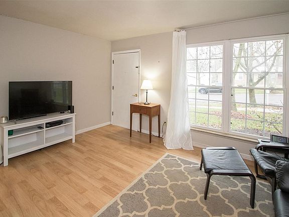 Newer vinyl windows throughout!