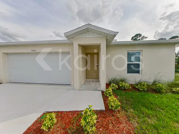 4204 E 5th St, Lehigh Acres, FL 33972