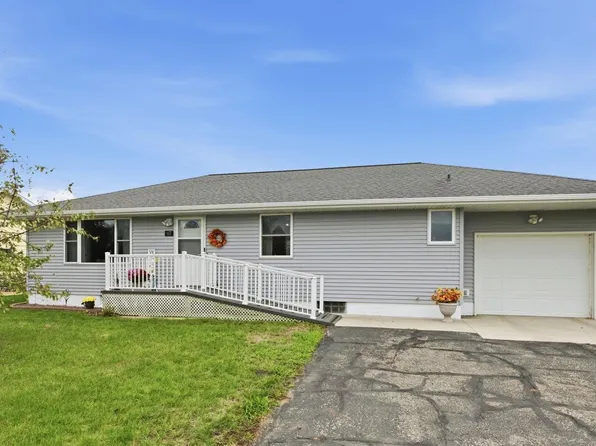 67 12th St S, Sauk Centre, MN 56378