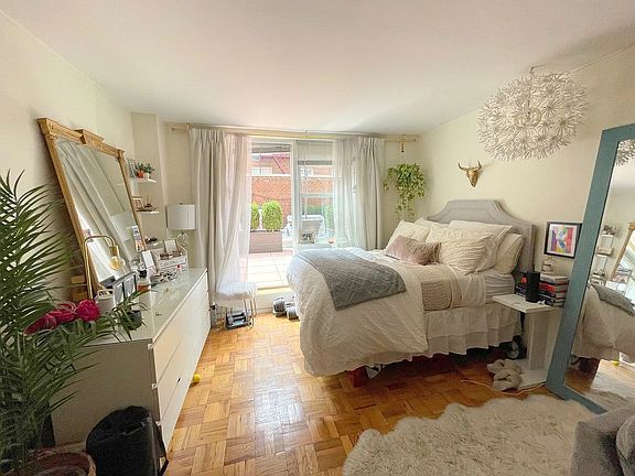 5th image of 25 W 13th St APT 1PN