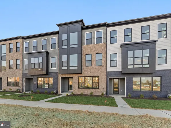 123 Summit Point Blvd Unit 14-J, Bowie, MD 20716