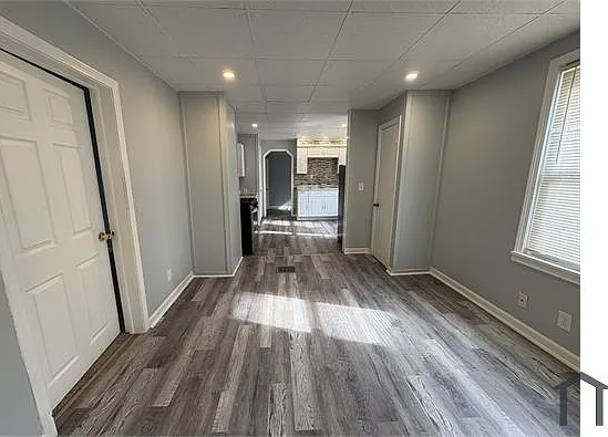 3 bed, 825 sqft, $1,250 — Photo 4