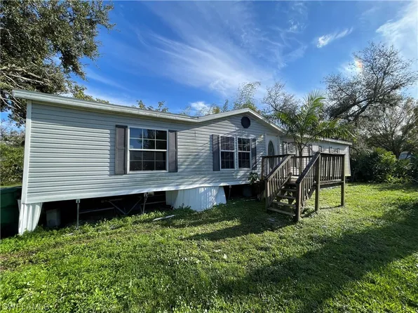 5525 Beechwood St, Punta Gorda, FL 33982