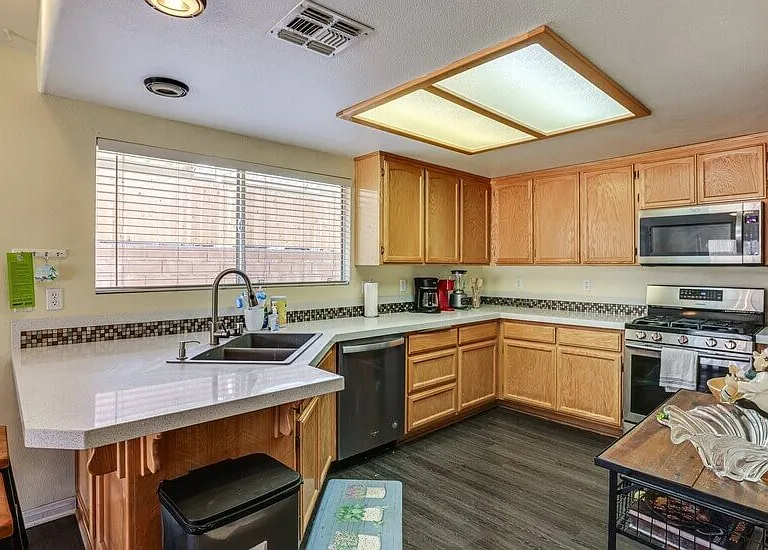 8523 Barberry Ave — Photo 8